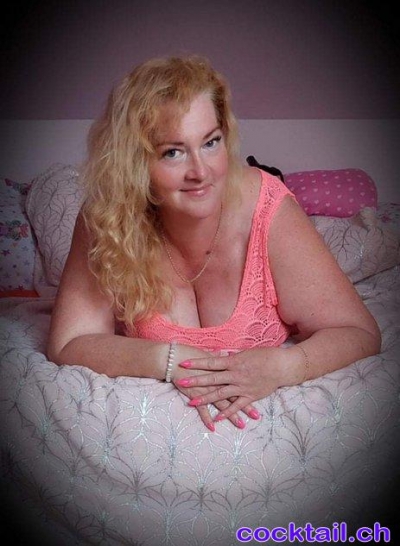 Sexinserat: Relax Massage von vollbusiger Lady - Sie sucht Ihn in Graubünden