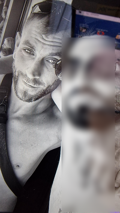 Sexinserat: Hallo ich bin eine versauter dreckiger fickbarer  perverser Tätowierer - Gay/ BI/ TV/ TS