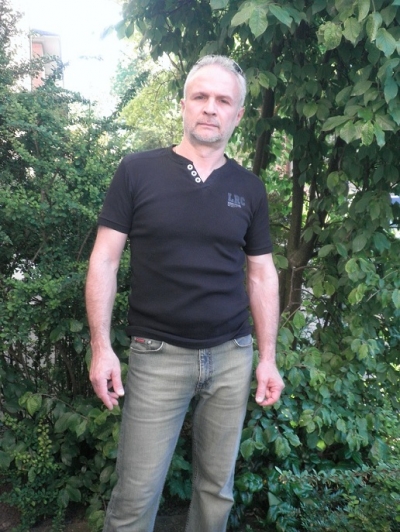 Sexinserat: Freundin - Er sucht Sie