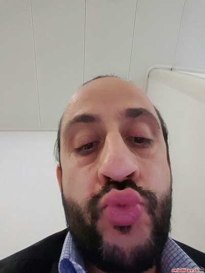 Sexinserat: stosse mich - Job/ Miete/ Geld