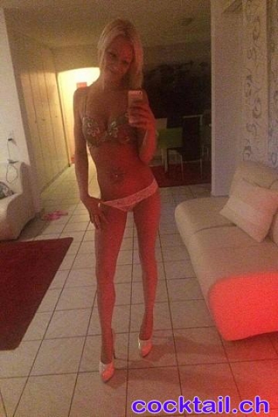 Sexinserat: +++Blonder Engel mit TOP Service in der Nähe von Wollerau+++ - Sie sucht Ihn in Schwyz