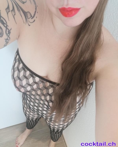 Sexinserat: Schweizerin verführt dich mit Cam2Cam, Video, Sextelefon usw. - Sie sucht Ihn