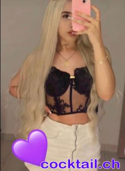 Sexinserat: Junge TS Emily - Top Escort Super geile, junge TS neu ESCORT TG, SH, ZH - Sie sucht Ihn in Schaffhausen
